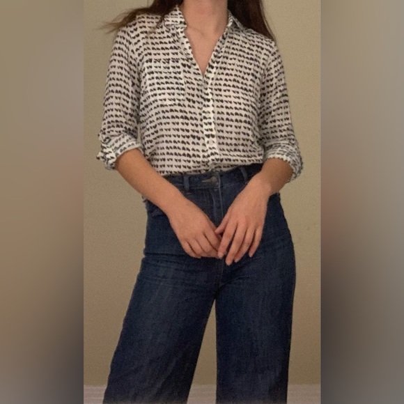 Dalia Collection Heart Print Blouse - Picture 3 of 4